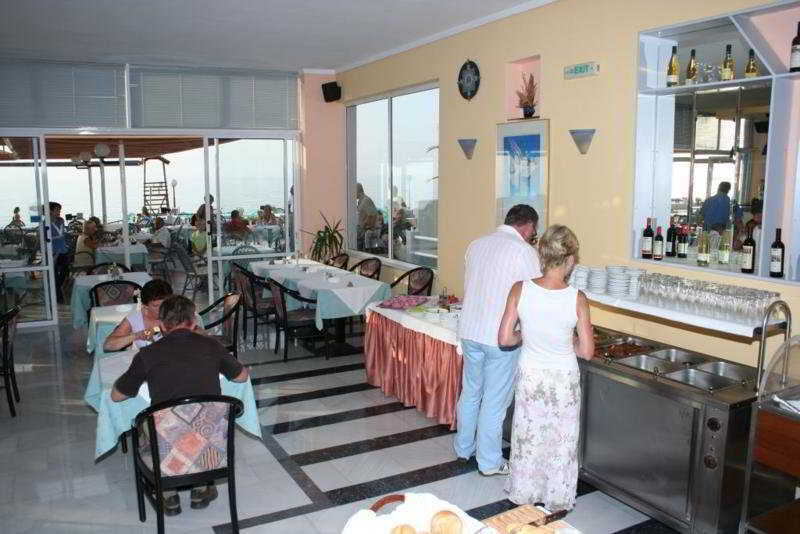 Flisvos Beach (Adults Only) Apartment Rethymno  Bagian luar foto